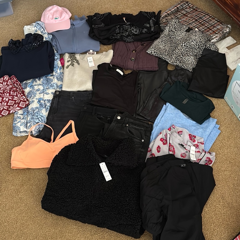 Women’s Clothing Bundle - all size medium